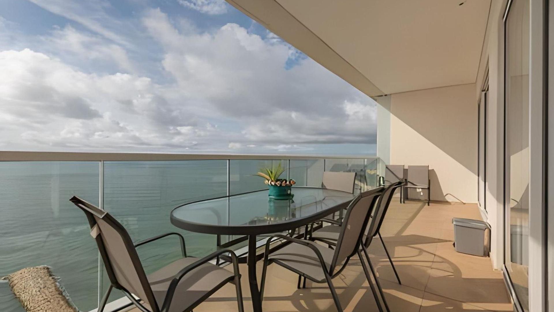Lujoso Apto Con Vista Al Mar - H2 Hyatt 1806 Apartment