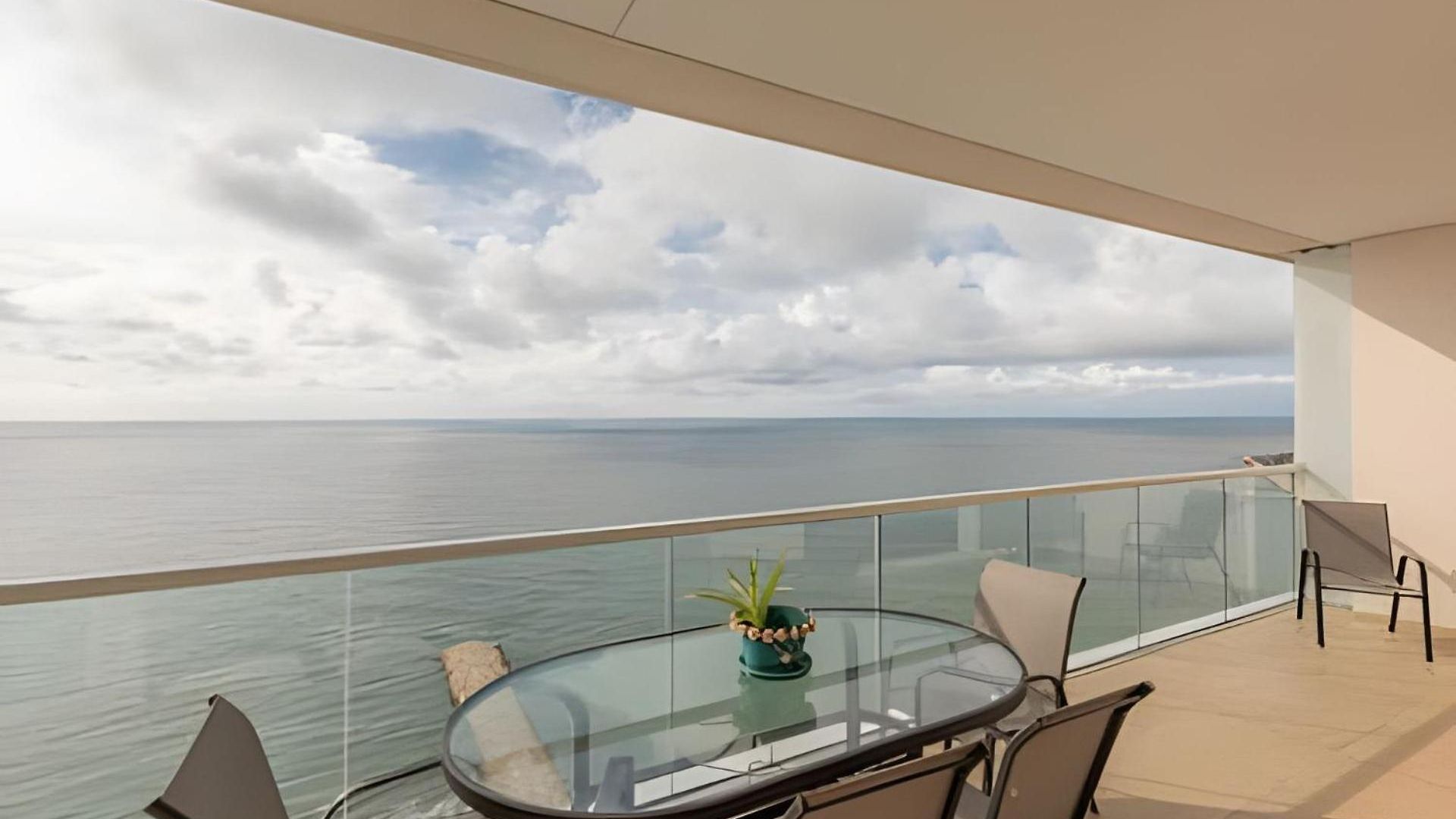 Lujoso Apto Con Vista Al Mar - H2 Hyatt 1806