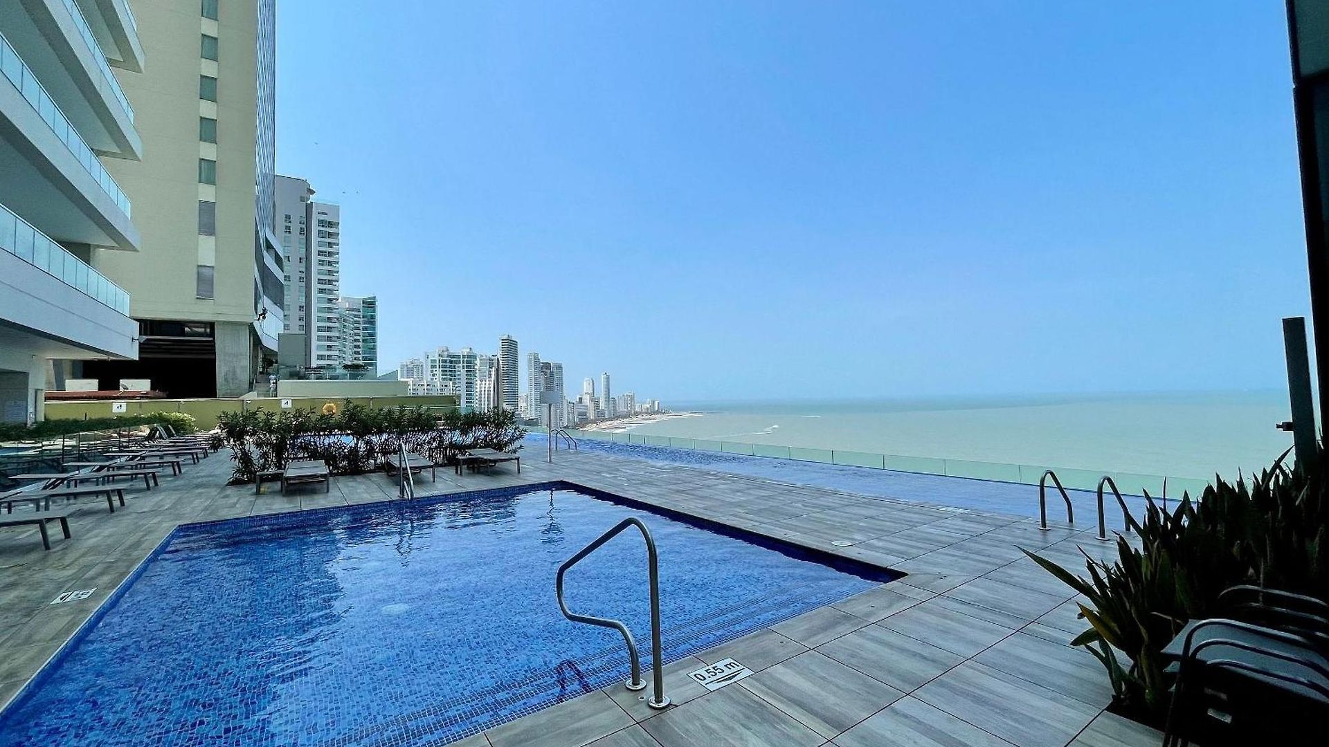 Lujoso Apto Con Vista Al Mar - H2 Hyatt 1806 *