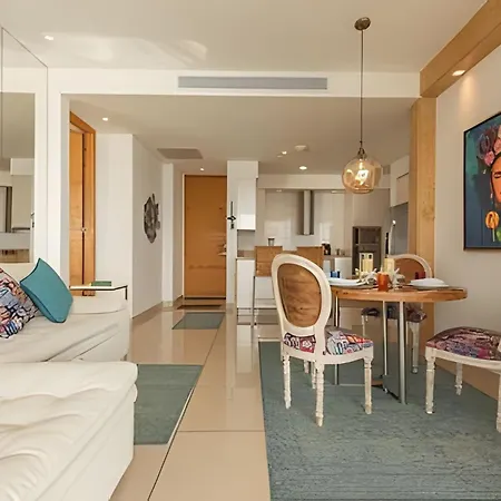 Lujoso Apto Con Vista Al Mar - H2 Hyatt 1806 *