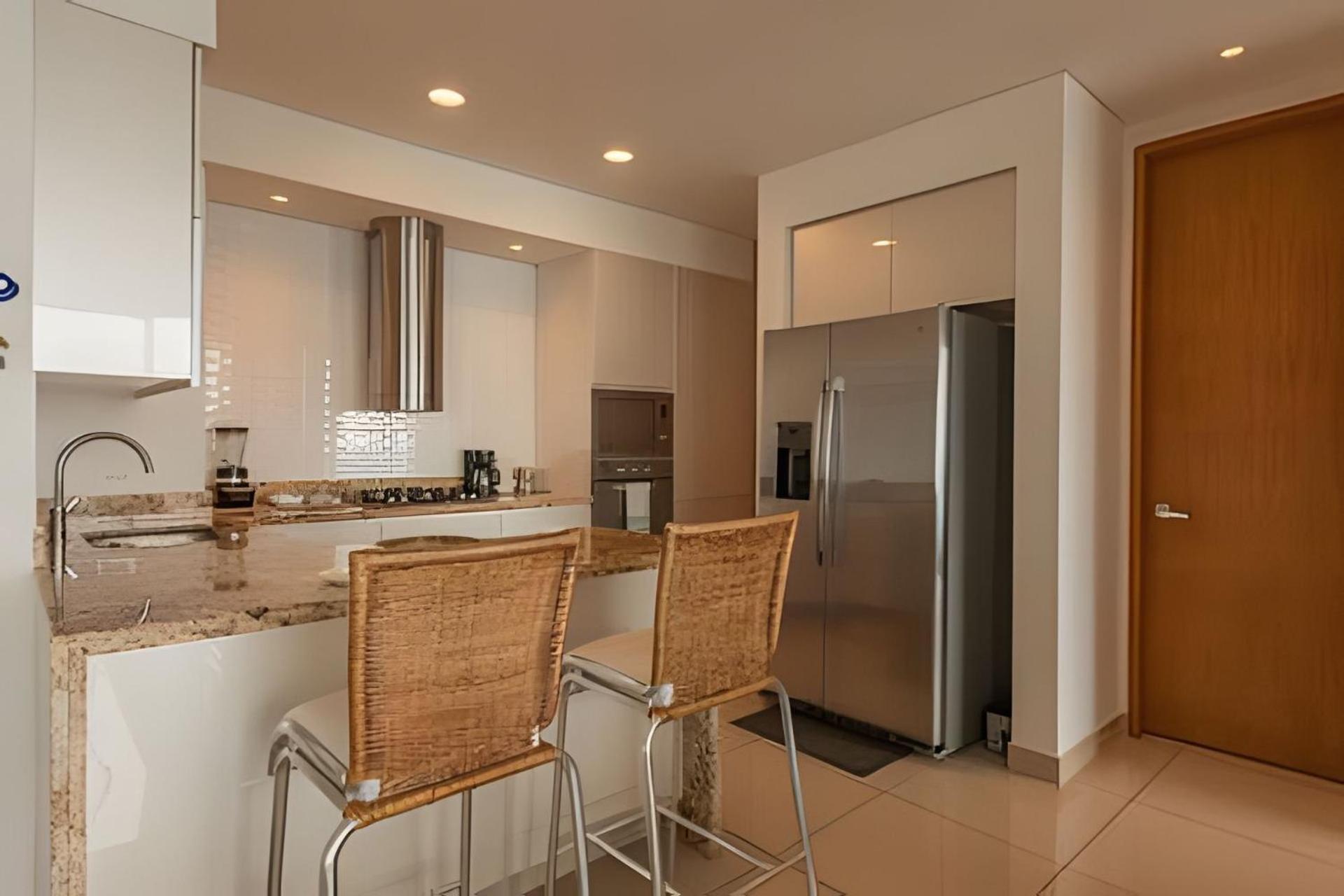 Lujoso Apto Con Vista Al Mar - H2 Hyatt 1806 Apartamento *